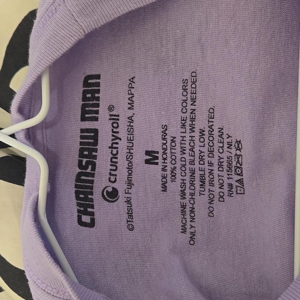 Chainsaw Man Lavender Graphic T-Shirt Size M - Picture 3 of 7